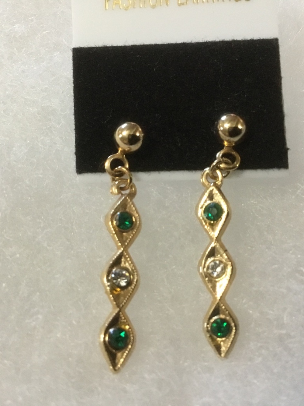 Fashion Earrings - Picture 3 of 4